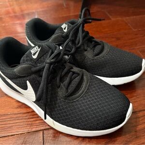 Nike Black and White Sneakers